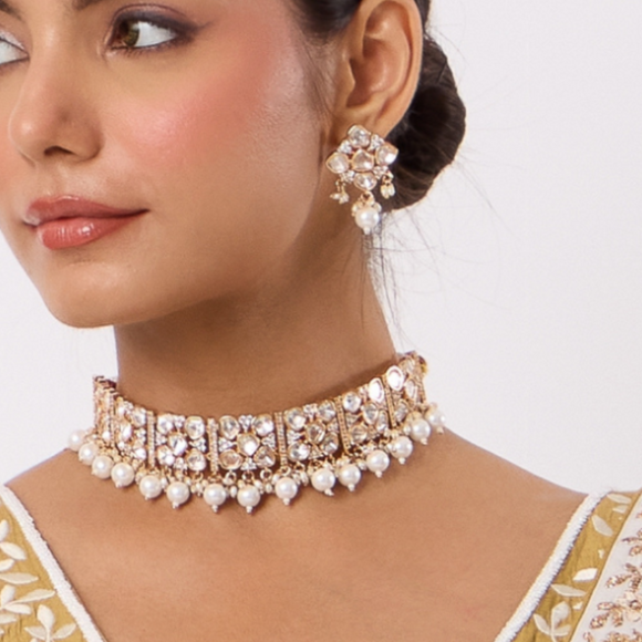 Kundan and Pearls Choker with Earrings Set