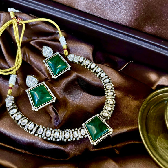 Emerald Necklace with Earrings Set